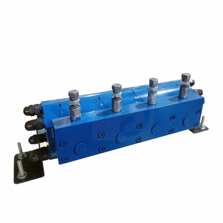 Hydraulic Synchronous 2 in 4 Out Gear Flow Divider